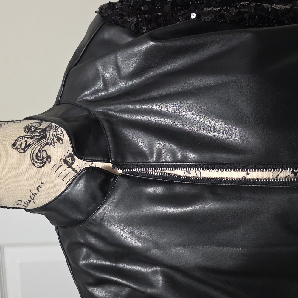 Colleen Lopez Sequin Sleeve Faux Leather Bomber Jacket Coat Small Black - Picture 3 of 9